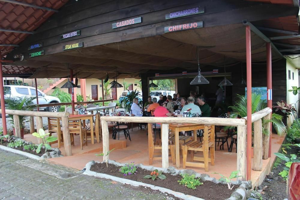 Hotel Vista Del Cerro La Fortuna Exterior photo