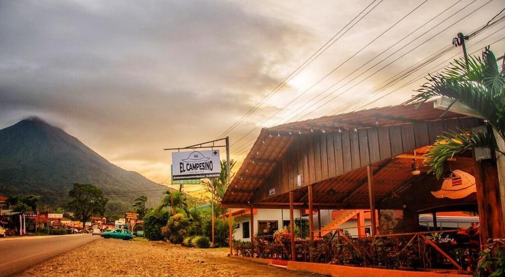 Hotel Vista Del Cerro La Fortuna Exterior photo